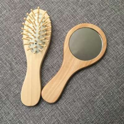 OEM Portable cosmetic mirror comb set wood travel mini comb mirror set